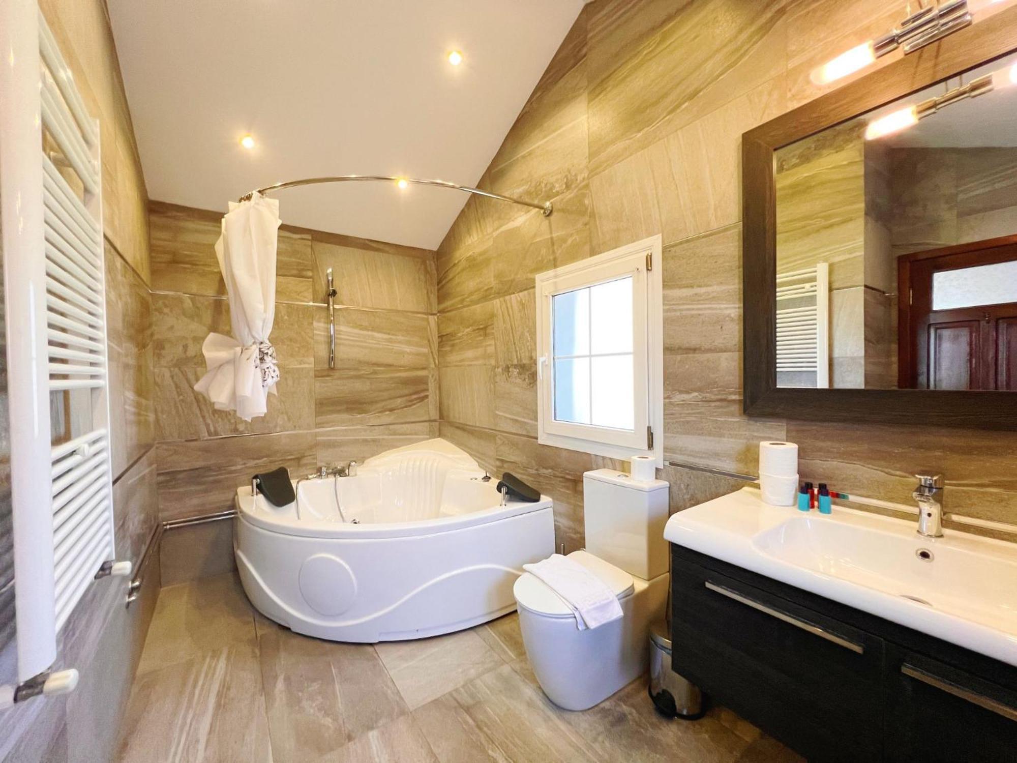 Center Villa Фетие Екстериор снимка